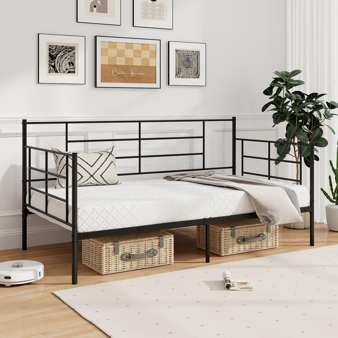 Giantex Metal Twin Daybed, Twin Size Platform Bed with High Headboard &amp; Extra Support Leg