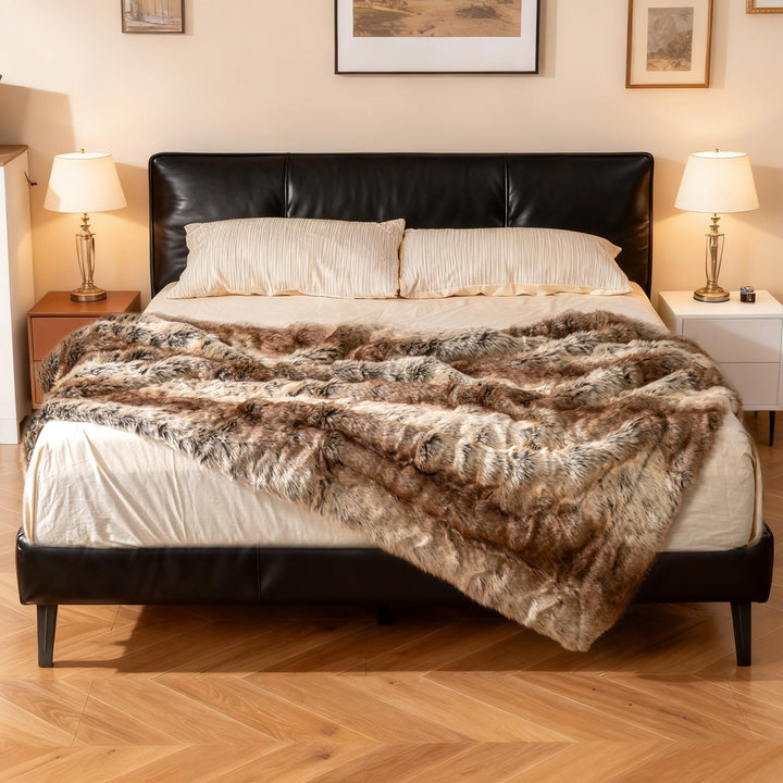 Giantex 760GSM Soft Plush Fuzzy Luxury Faux Raccoon Fur Blanket for Sofa