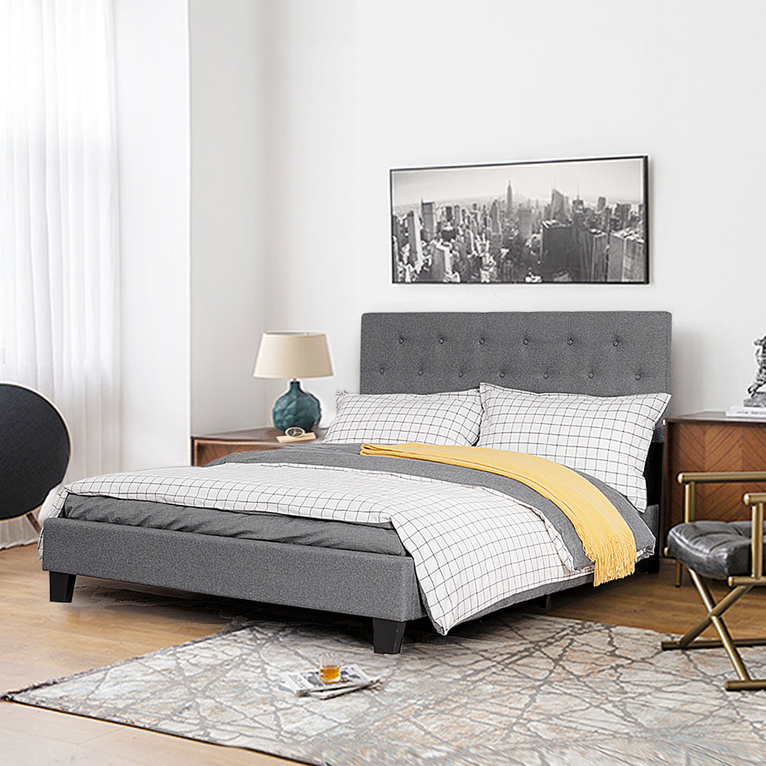 Giantex Full Size Metal Frame &amp; 12 Strong Wooden Slat Support, Easy Assembly, Bed Mattress Foundation