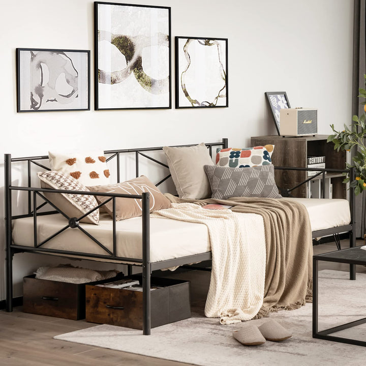 Giantex Metal Daybed Frame Twin Size, for Living Room Bedroom Guest Room, Easy Assembly, Black &amp; White